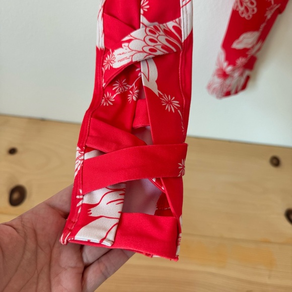 Free People Movement Tropical Floral Print Red Prairie Leggings Ankle Cutout XS - Picture 8 of 17